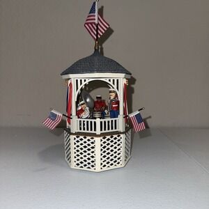 Dept. 56 Heritage Village Stars And Stripes Forever Music Box 4th of July Gazebo